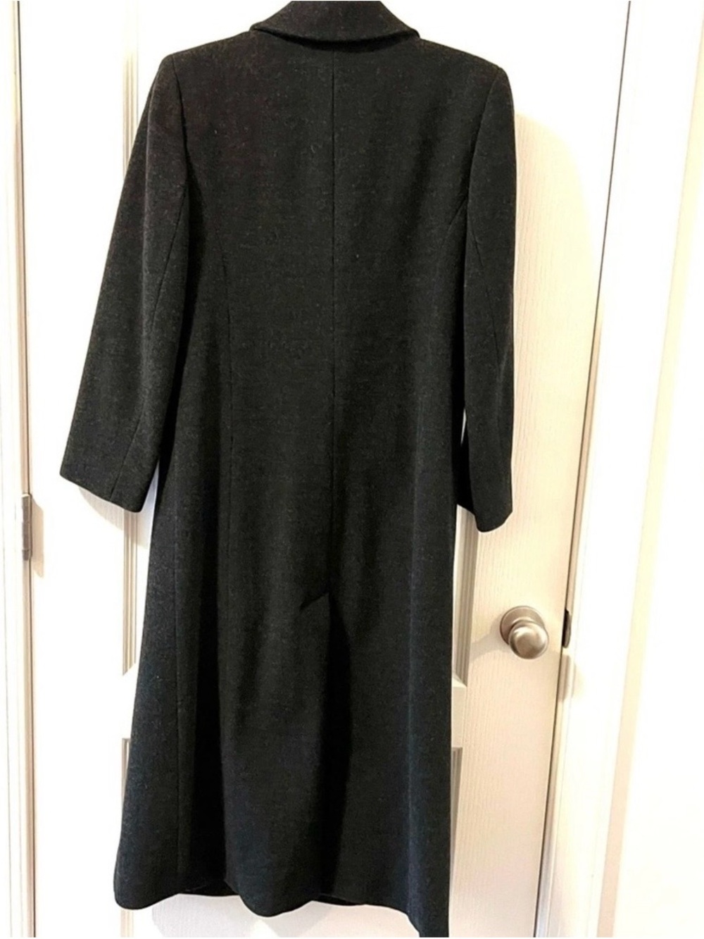 Long Wool Double-Breasted Women's Coat in Dark Gray - Picture 10 of 11